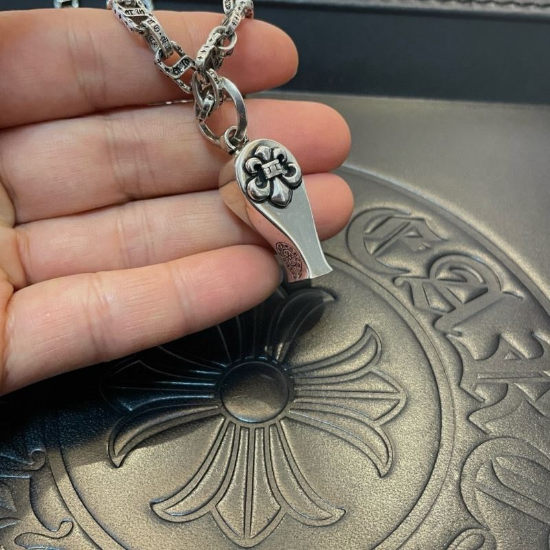 Ch*0me He**ts necklaces